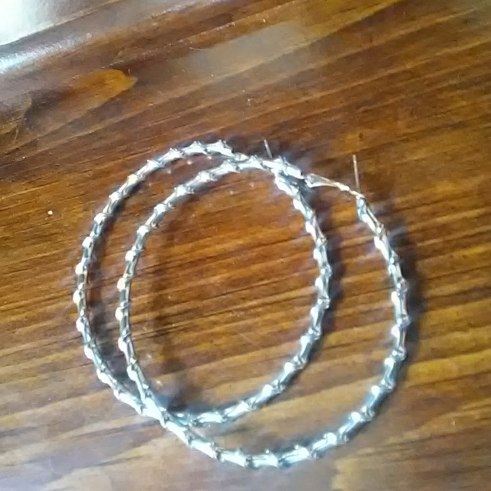Silver hoop earings